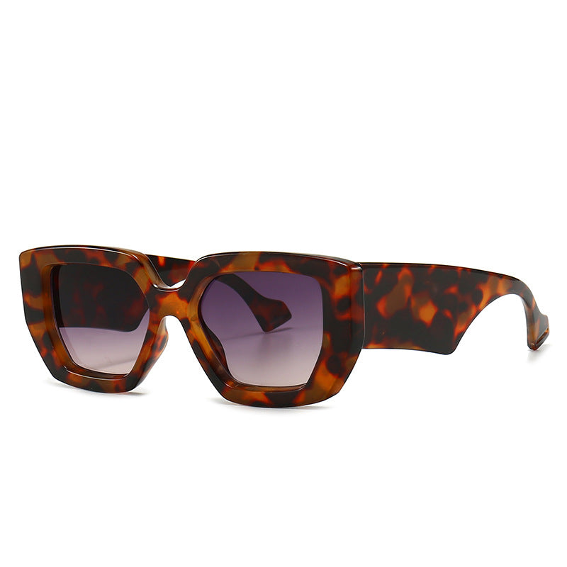 Lunettes de soleil à cadre carré en gras solide