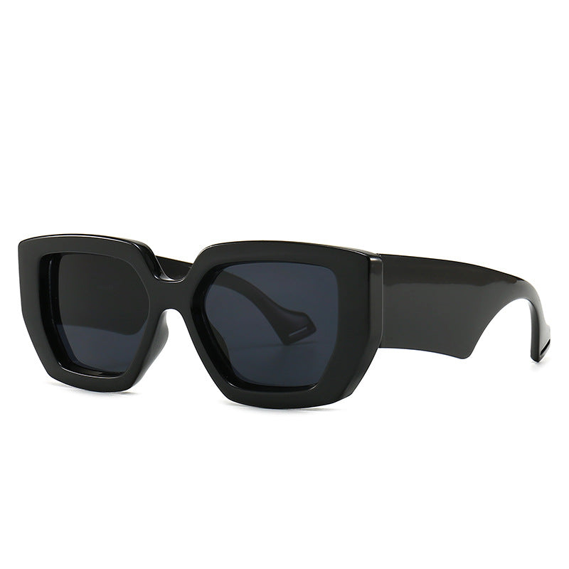 Lunettes de soleil à cadre carré en gras solide