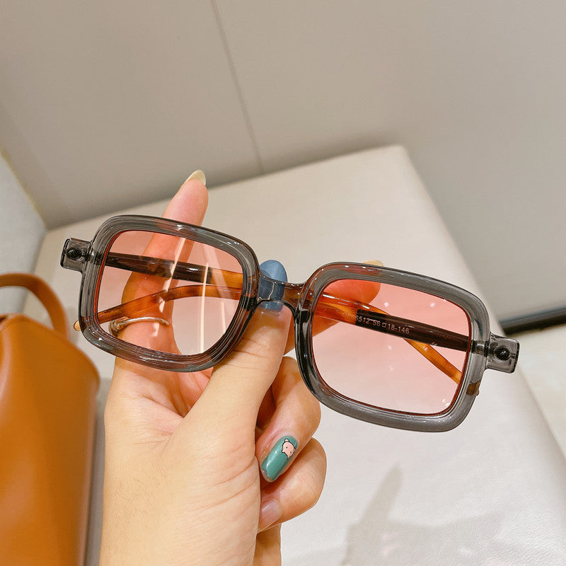 Square Small Frame Polycarbonate Sunglasses