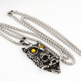 Collier de titane de forme de crâne de hibou