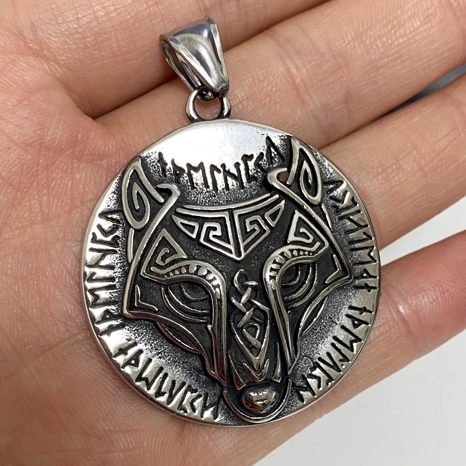 Round Wolf Head Anhänger Edelstahl Halskette