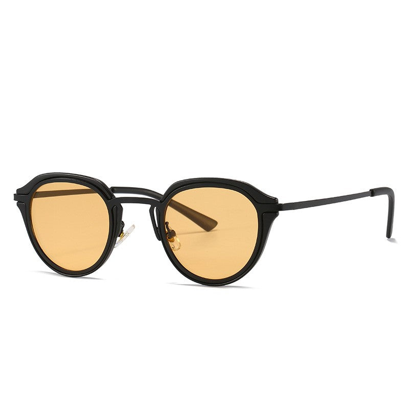 Dalam pola gaya kacamata hitam padat