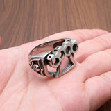 Anillo de acero inoxidable con nudillos de puño