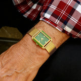 Klassische Jade Noir-Uhr