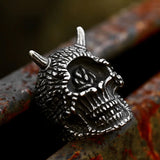 Grim Skull Horn Ring