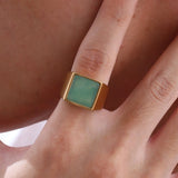 Anillo de piedra rectangular verde natural