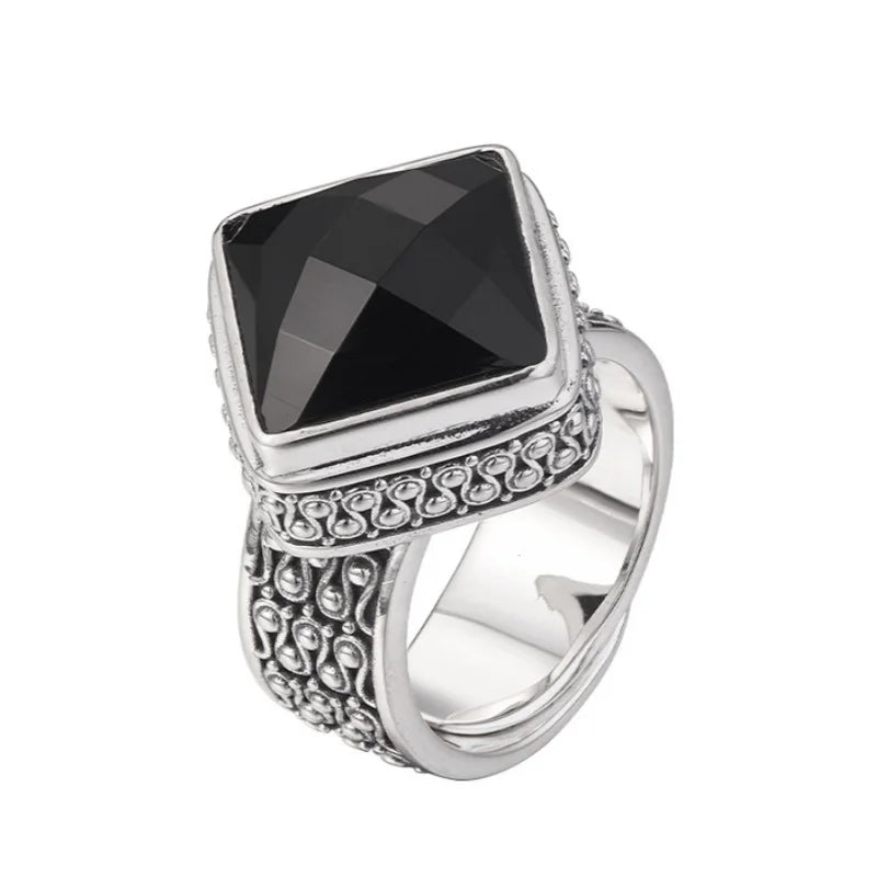 Retro Pattern Inlaid Black Agate Ring