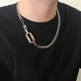 قلادة سلسلة شفرة الحلاقة