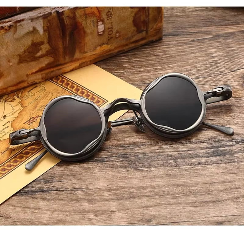 Double-Layered Frame Retro Round Sunglasses