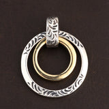 Colgante de anillos dobles entrelazados