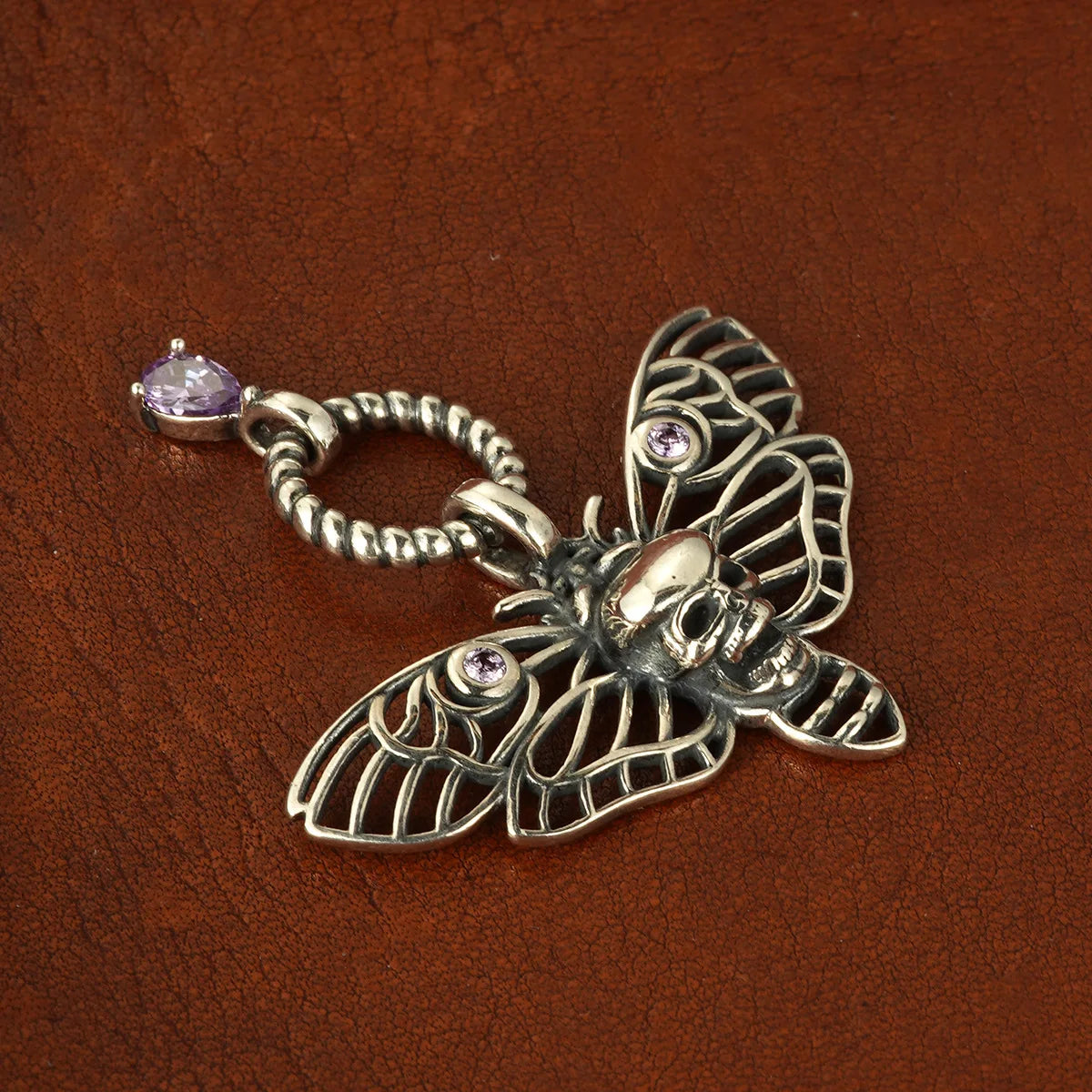 Hollow Bee Skull Zircon Pendant