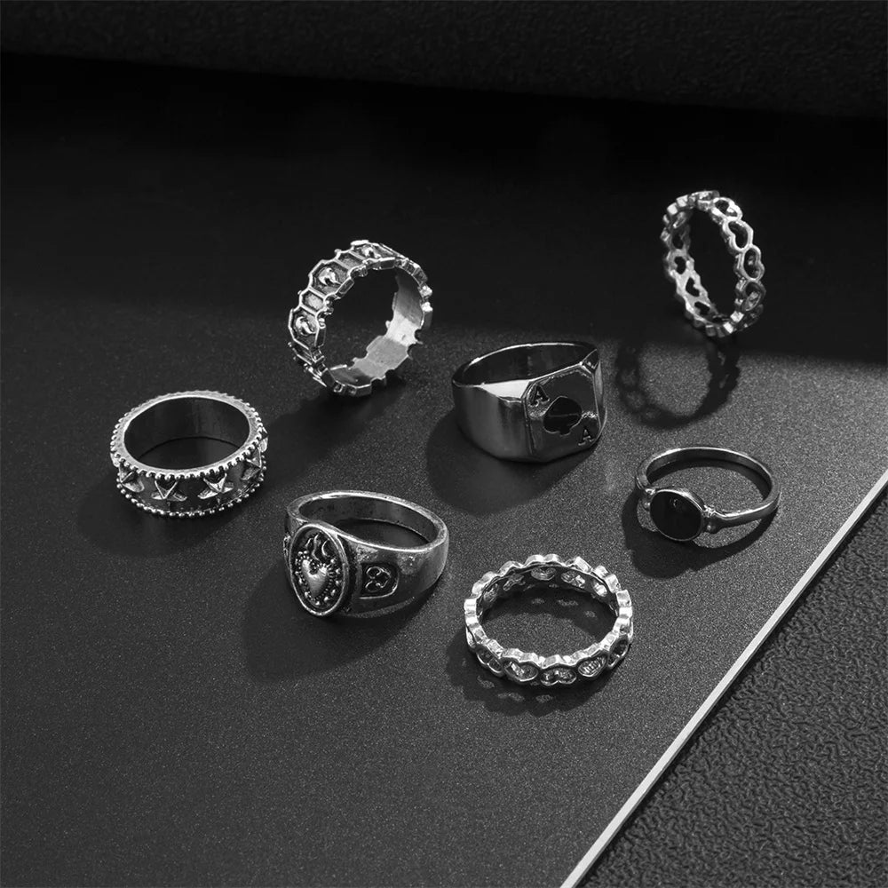 Punk Poker Flame Heart Ring Set