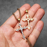 أنيقة أحجار الراين الصليب قلادة