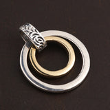 Colgante de anillos dobles entrelazados