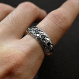 Retro Dragon Skin Green Rhinestone Ring