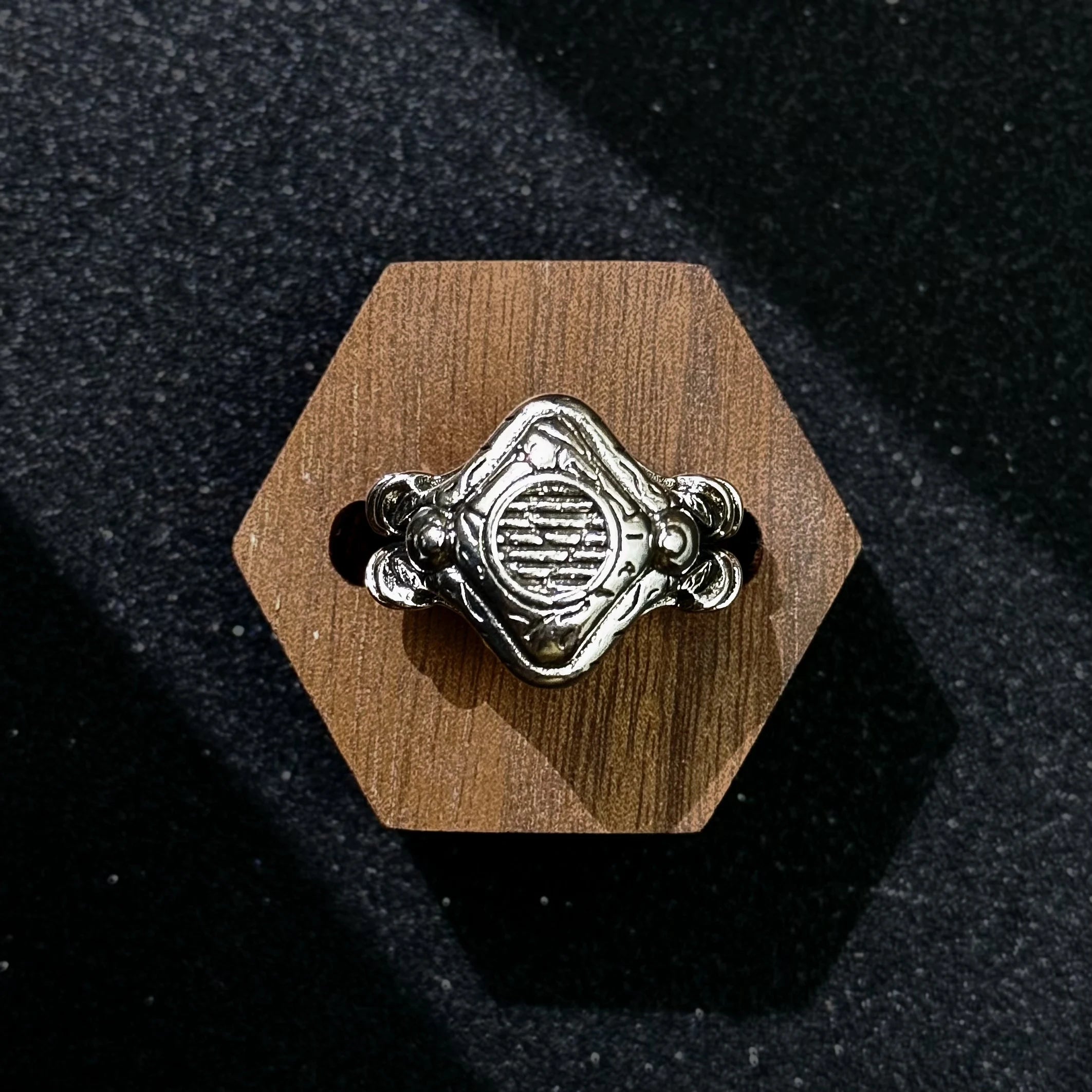 650834440-1