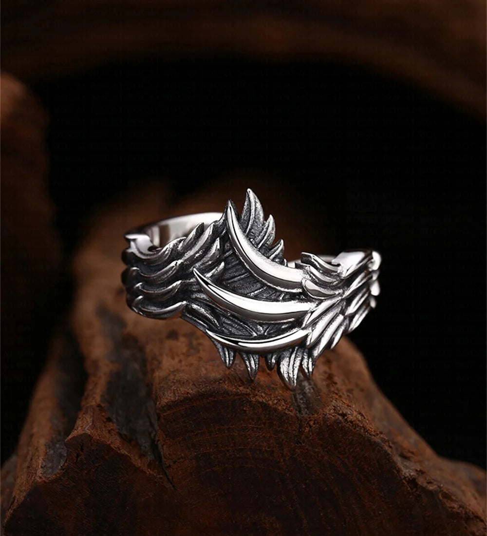 Retro Emboss Feather Ring
