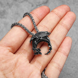 التنين الطائر قلادة قلادة مدورة