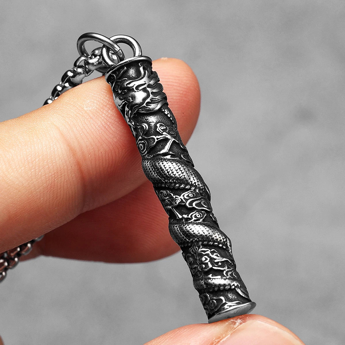 قلادة قلادة نقش عمود التنين