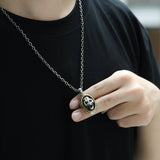 Colgante de calavera de alma renacida