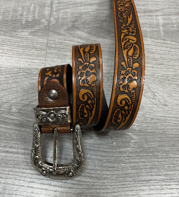 Gothic Carved Buckle Leather Belt