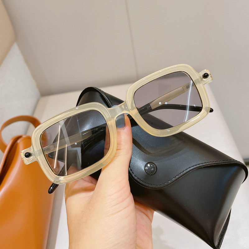 Square Small Frame Polycarbonate Sunglasses