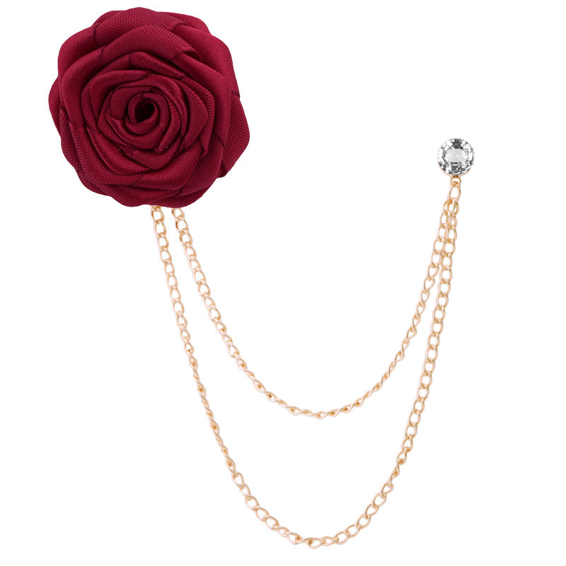 Broche de rosa y cadena