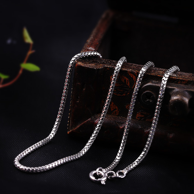 Wechseln Sie das Sechs-Wort-Mantra-Sterling-Silber-Halskette