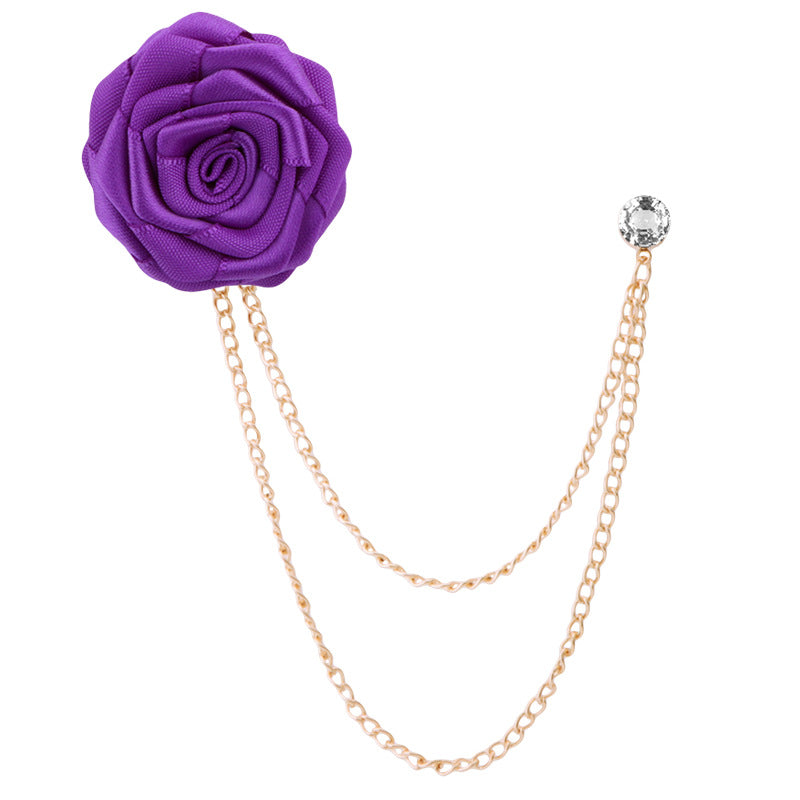 Broche de rosa y cadena