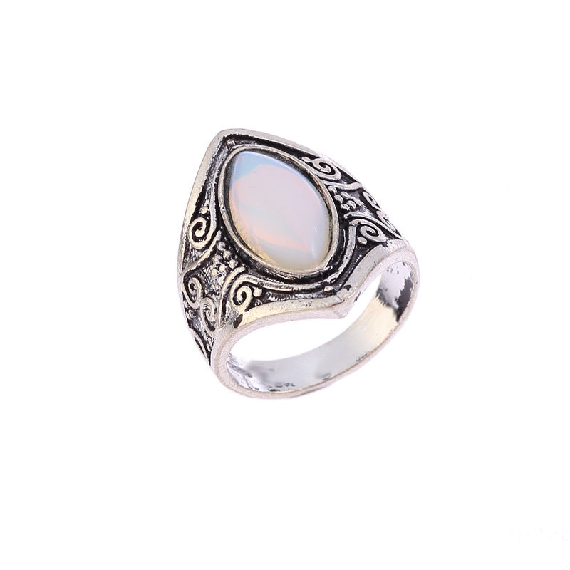 Anneau argenté en argent d'épingle à broches vintage