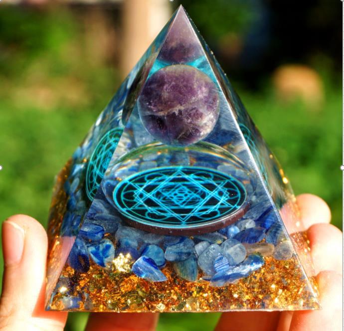 Turquoise Pyramid Crystal Pyramid Of Natural Decoration – Taraiga