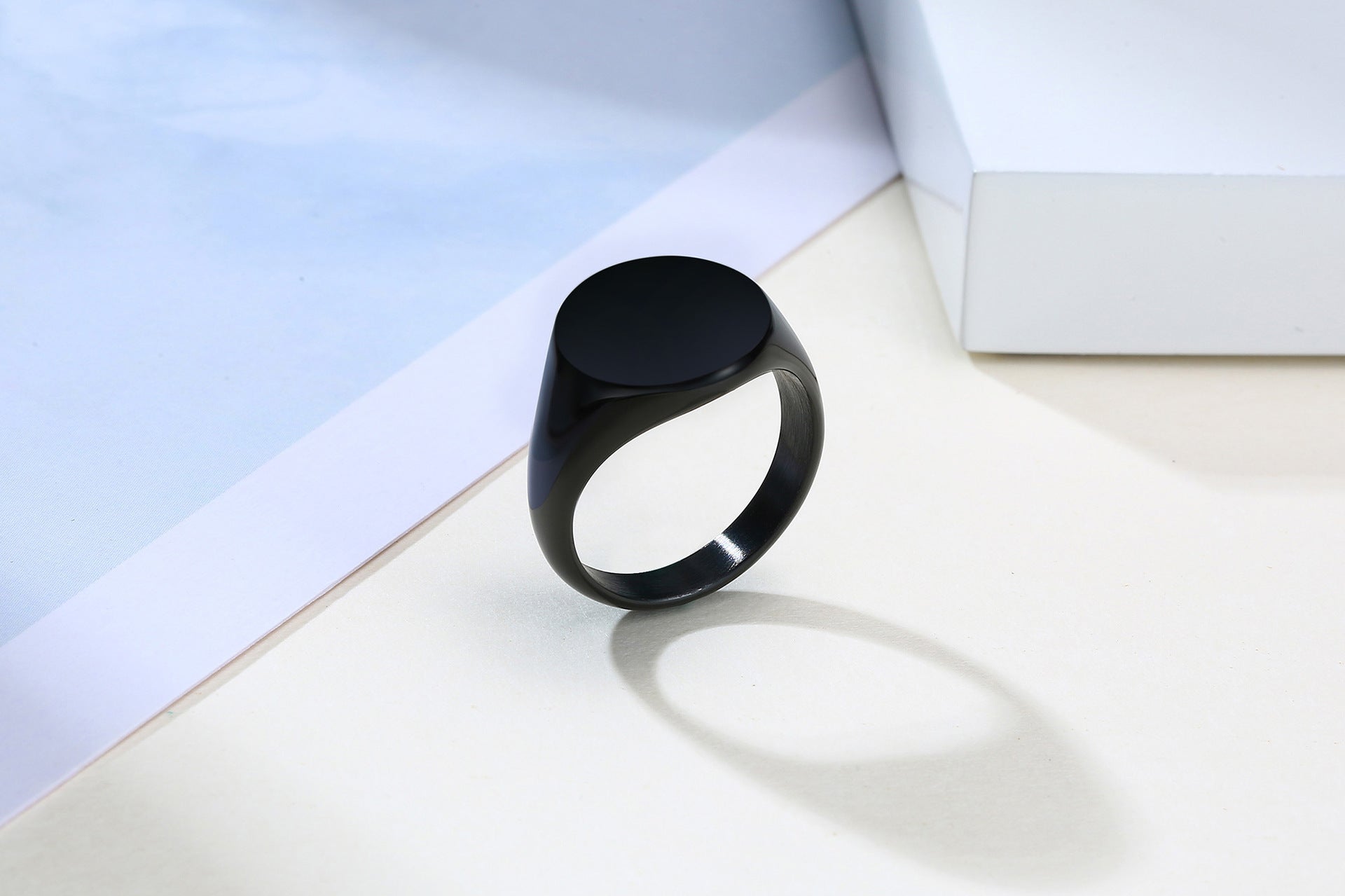 クラシック フラット ステンレス スチール リング