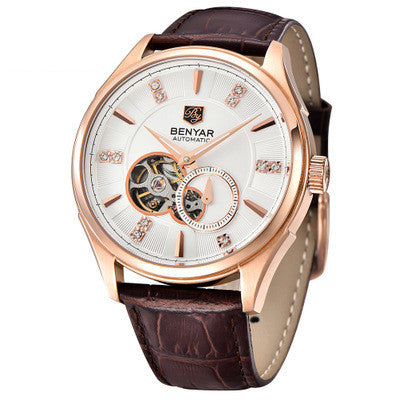 Détails de strass élégants montre en cuir rond