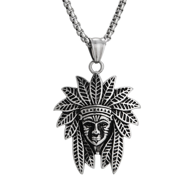 Collar con colgante de acero de titanio indio