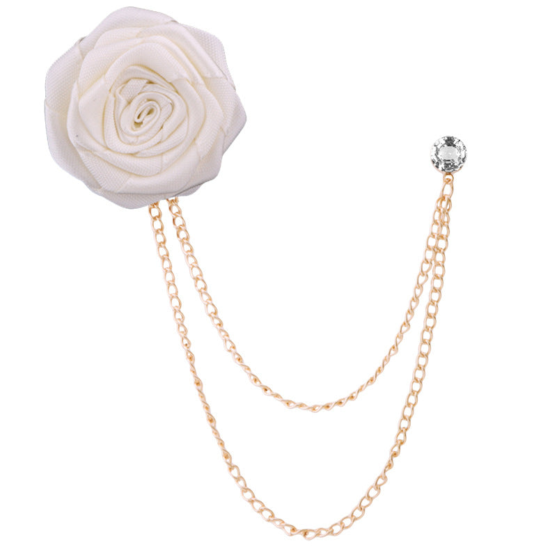 Broche de rosa y cadena