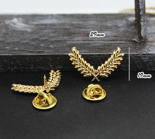 Broche de collar de trigo dorado retro