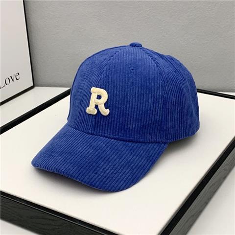 Gorra sólida con bordado de letra R
