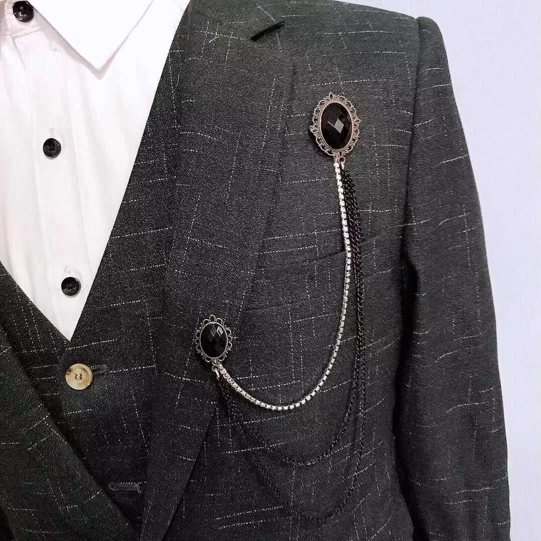 Broche de cadena de diamantes de imitación medieval informal